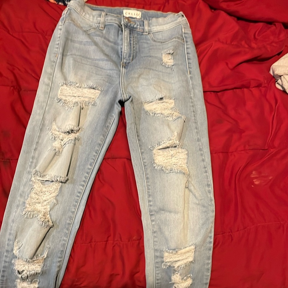 Women’s size 5 cello jeans